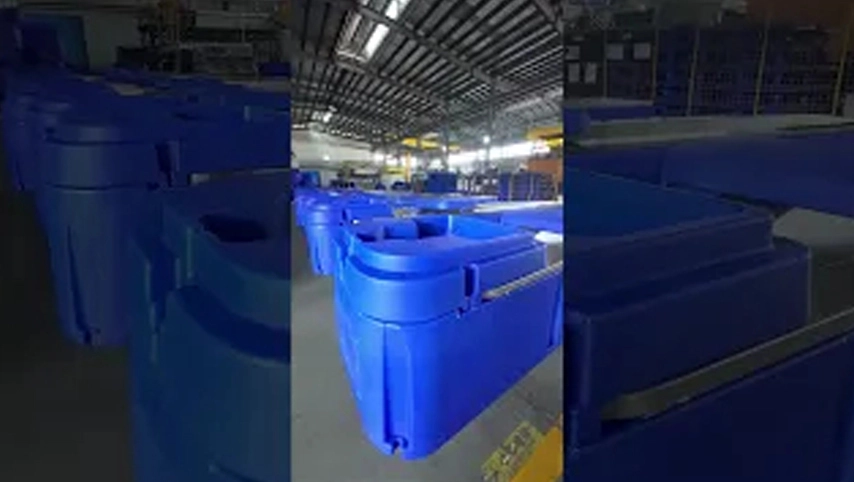 Vaca de acero inoxidable bebedero