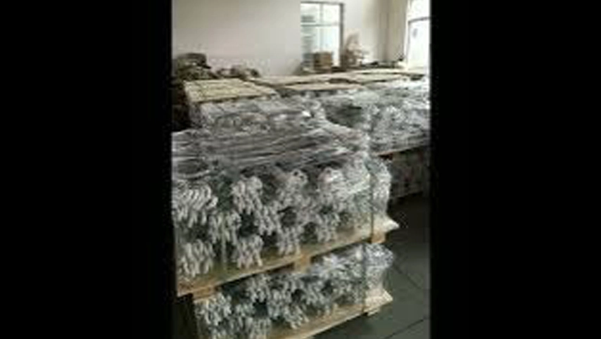 Estándares de cercado de cola de cerdo, puestos de acero, paso de ganado galvanizado en postes de valla eléctrica