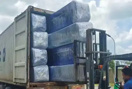 Terruri entrega bebederos de vaca y ventiladores industriales a sus puertas